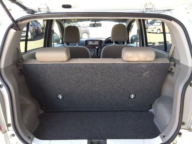 TOYOTA PIXIS EPOCH 2012