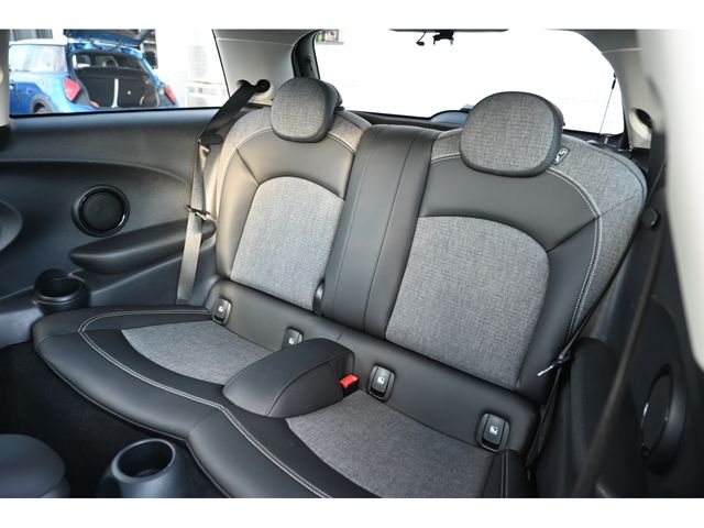 BMW MINI COOPER D 2023