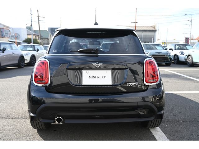 BMW MINI COOPER D 2023