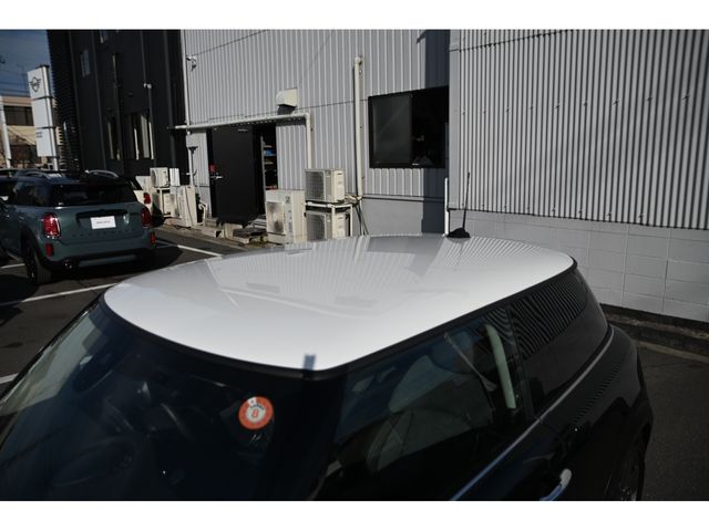 BMW MINI COOPER D 2023