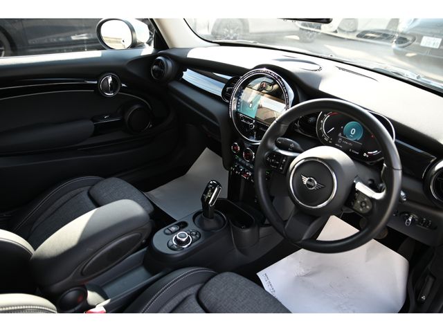 BMW MINI COOPER D 2023