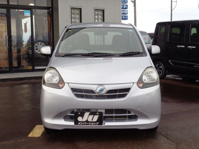 DAIHATSU MIRA e:S 2011