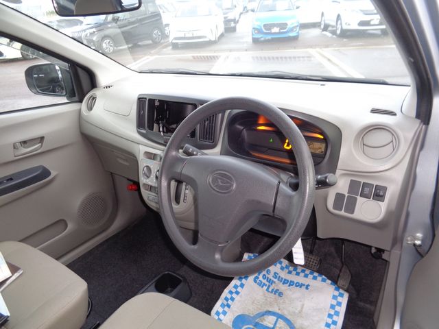 DAIHATSU MIRA e:S 2011