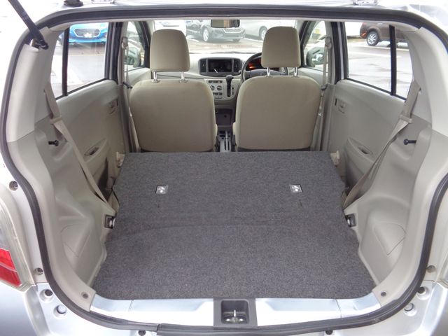 DAIHATSU MIRA e:S 2011