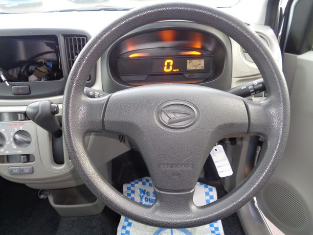 DAIHATSU MIRA e:S 2011