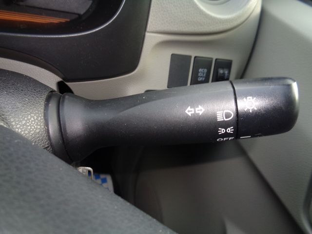 DAIHATSU MIRA e:S 2011