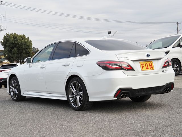 TOYOTA CROWN sedan hybrid 4WD 2021