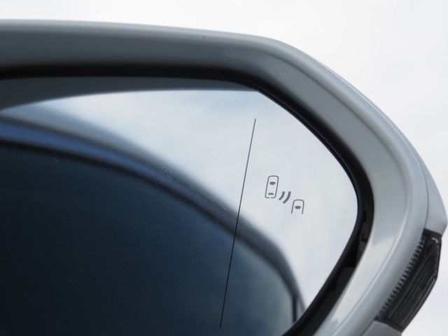 TOYOTA CROWN sedan hybrid 4WD 2021