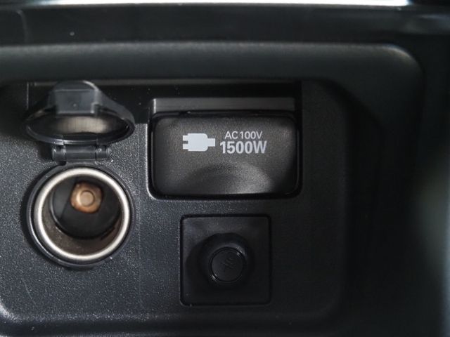 TOYOTA CROWN sedan hybrid 4WD 2021