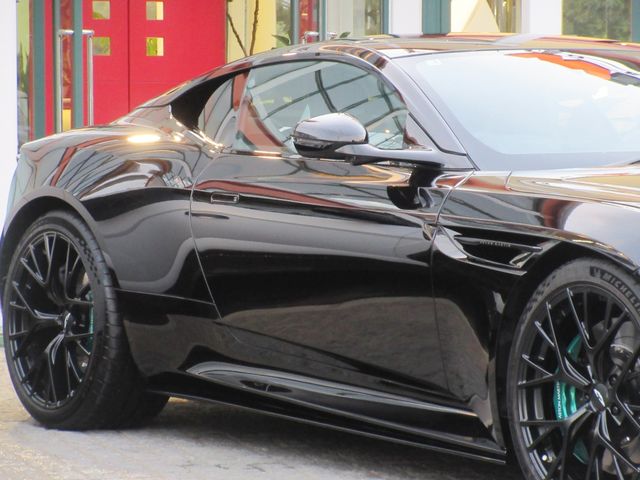 ASTON MARTIN ASTON MARTIN 2025