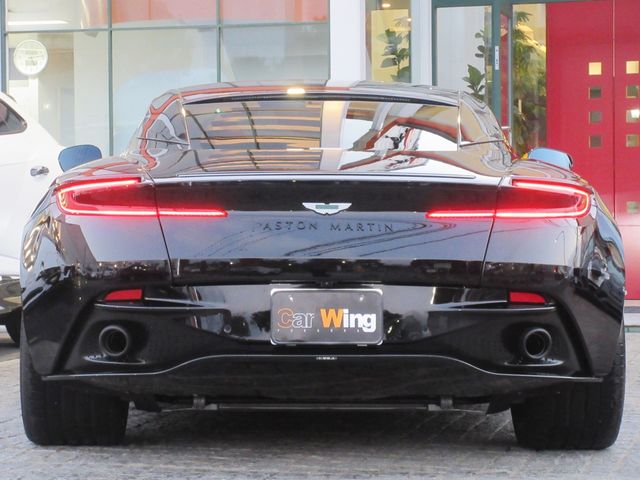 ASTON MARTIN ASTON MARTIN 2025