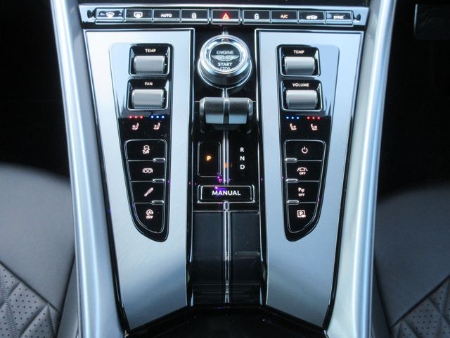 ASTON MARTIN ASTON MARTIN 2025