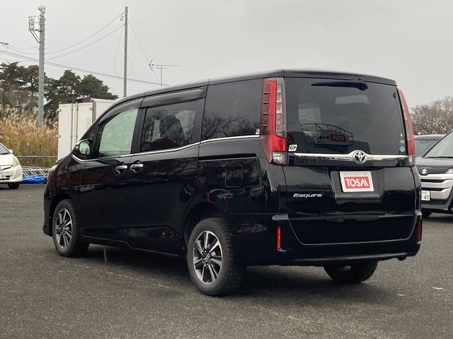 TOYOTA ESQUIRE 4WD 2017