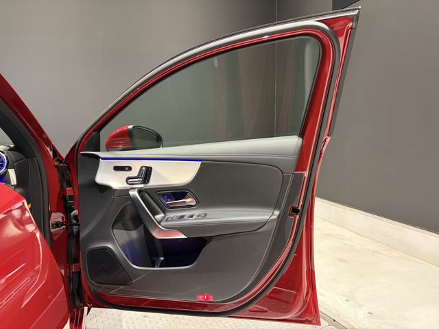 MERCEDES BENZ MERCEDES BENZ A class 2023