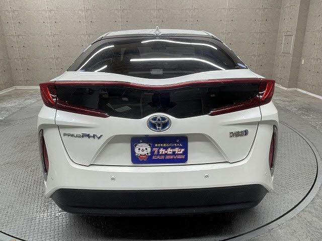 TOYOTA PRIUS PHV 2018