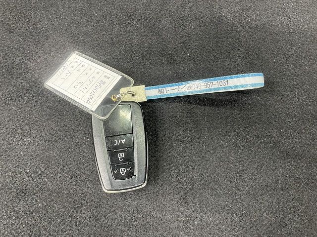 TOYOTA PRIUS PHV 2018