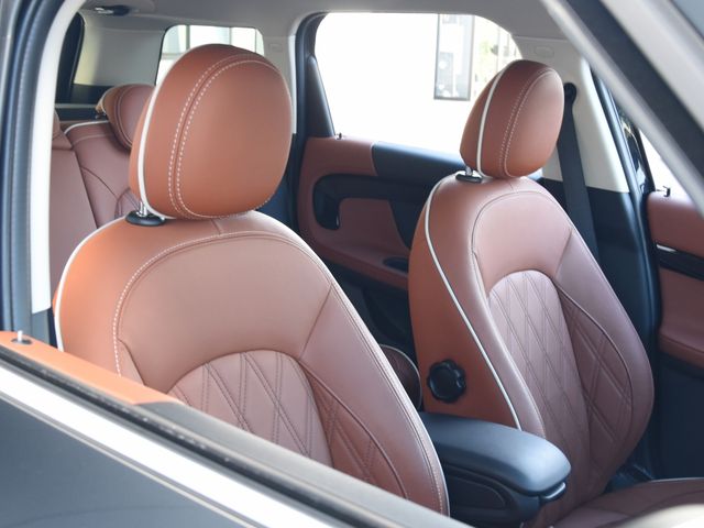 BMW MINI COOPER D CROSSOVER 2023