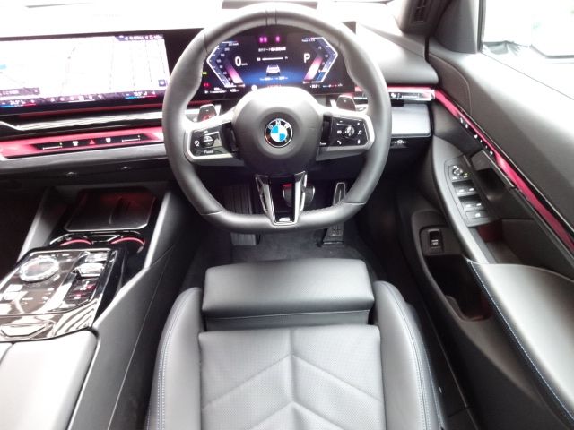 BMW BMW 5series sedan 2024