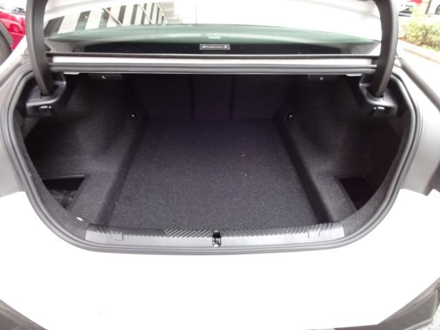 BMW BMW 5series sedan 2024