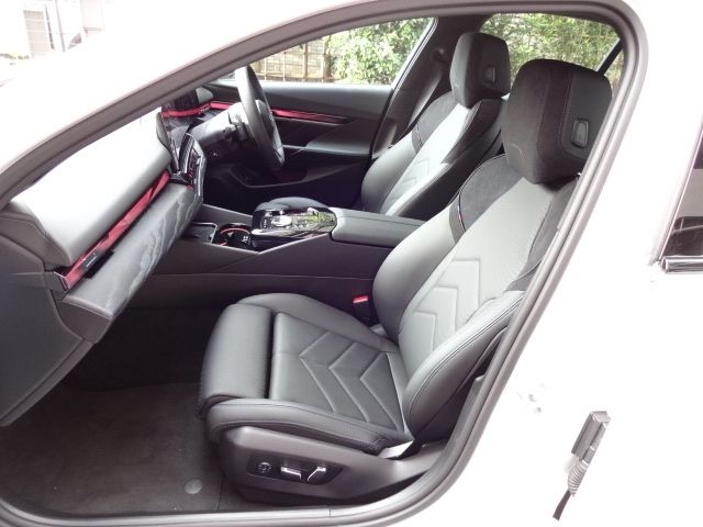 BMW BMW 5series sedan 2024