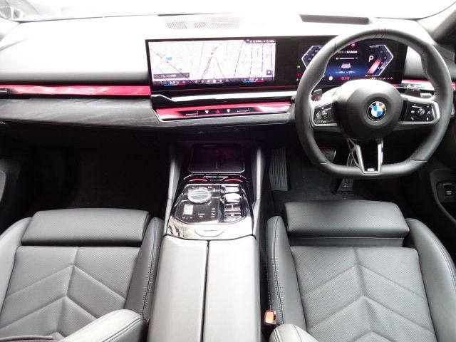 BMW BMW 5series sedan 2024