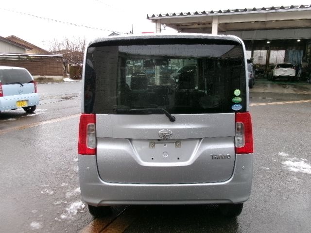 DAIHATSU TANTO 4WD 2019