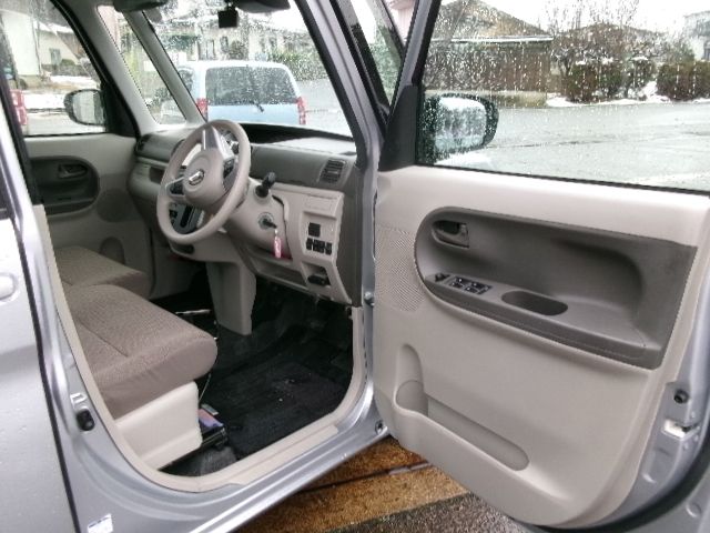 DAIHATSU TANTO 4WD 2019