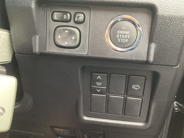 TOYOTA LANDCRUISER PRADO 2016