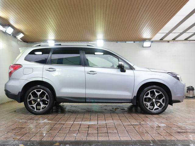 SUBARU FORESTER 2015