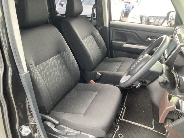 TOYOTA ROOMY 4WD 2019