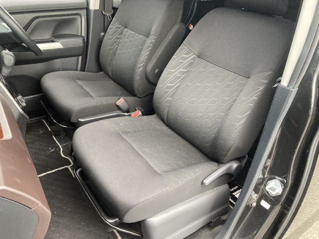 TOYOTA ROOMY 4WD 2019