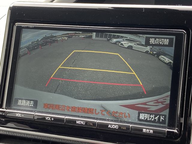 TOYOTA VOXY 4WD 2017