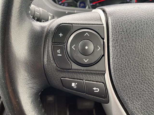 TOYOTA VOXY 4WD 2017