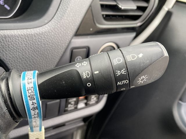 TOYOTA VOXY 4WD 2017