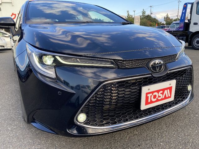 TOYOTA COROLLA TOURING HYBRID 4WD 2019