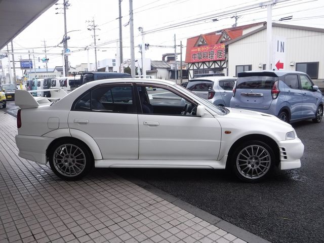 MITSUBISHI LANCER  4WD 1999