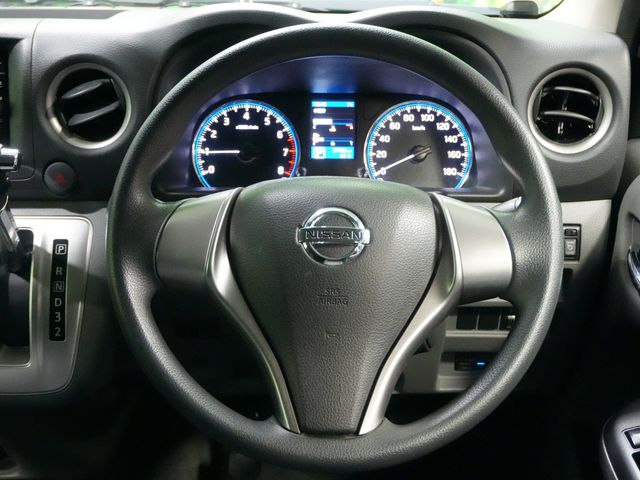 NISSAN NV350 CARAVAN 2018