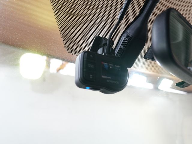 TOYOTA ESQUIRE HYBRID 2015