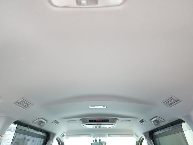 TOYOTA ESQUIRE HYBRID 2015