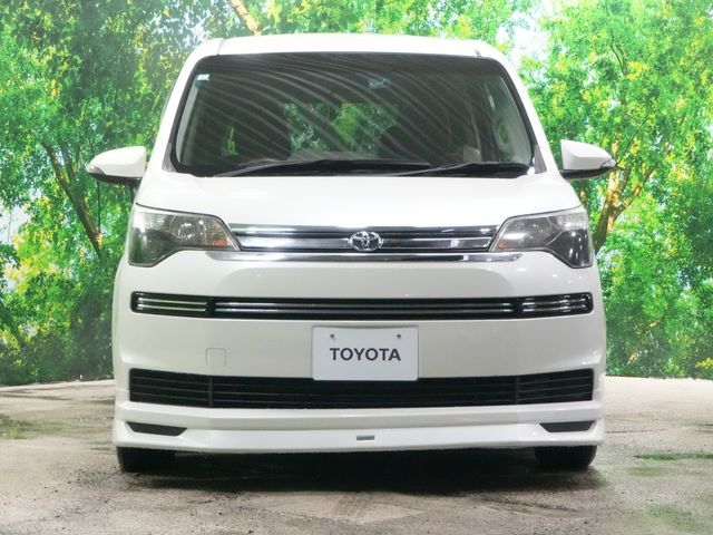 TOYOTA SPADE 2013
