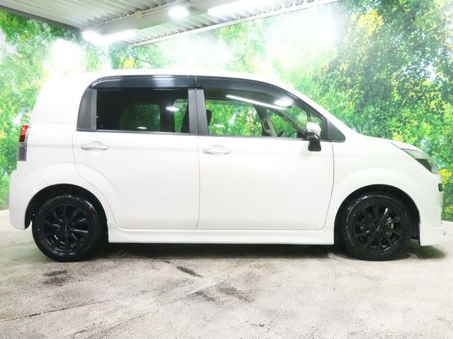 TOYOTA SPADE 2013