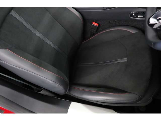 ASTON MARTIN ASTON MARTIN 2024