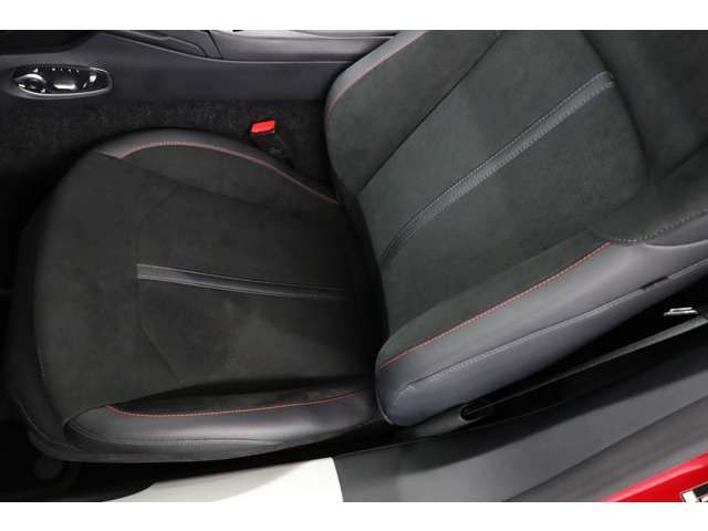 ASTON MARTIN ASTON MARTIN 2024