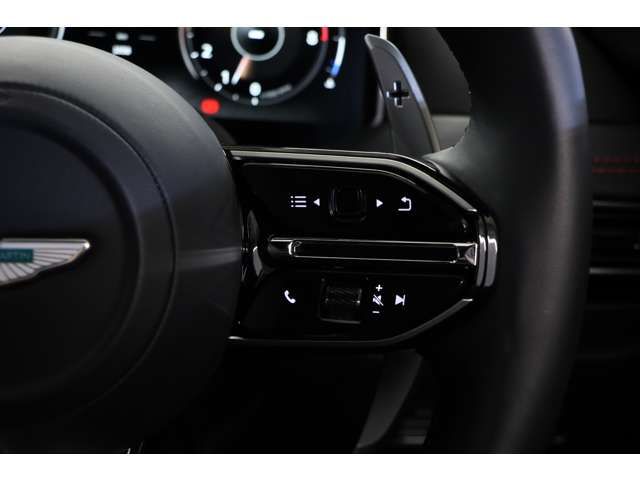 ASTON MARTIN ASTON MARTIN 2024