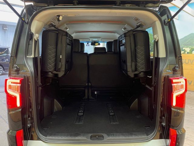 MITSUBISHI DELICA D:5 4WD 2023