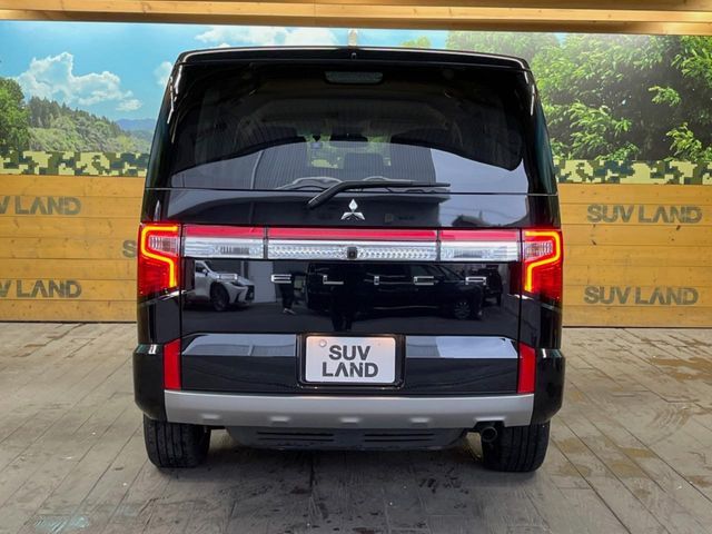 MITSUBISHI DELICA D:5 4WD 2023