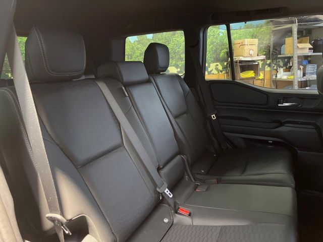 TOYOTA LANDCRUISER 250 2024