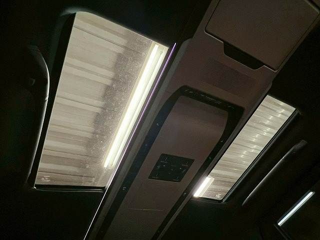 TOYOTA ALPHARD hybrid 4WD 2023