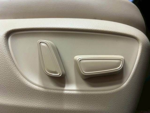 TOYOTA ALPHARD hybrid 4WD 2023