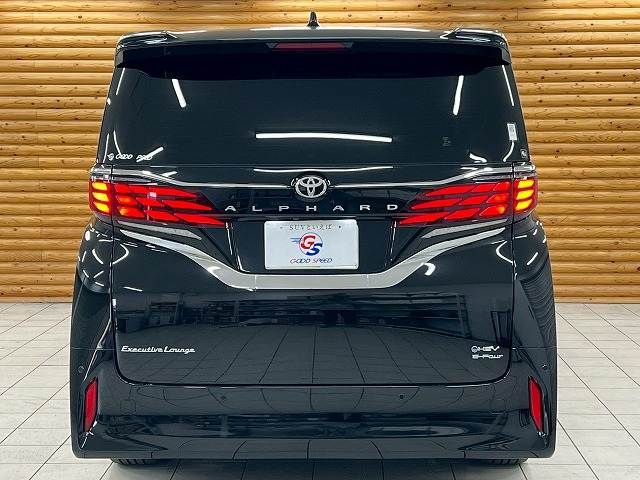 TOYOTA ALPHARD hybrid 4WD 2023